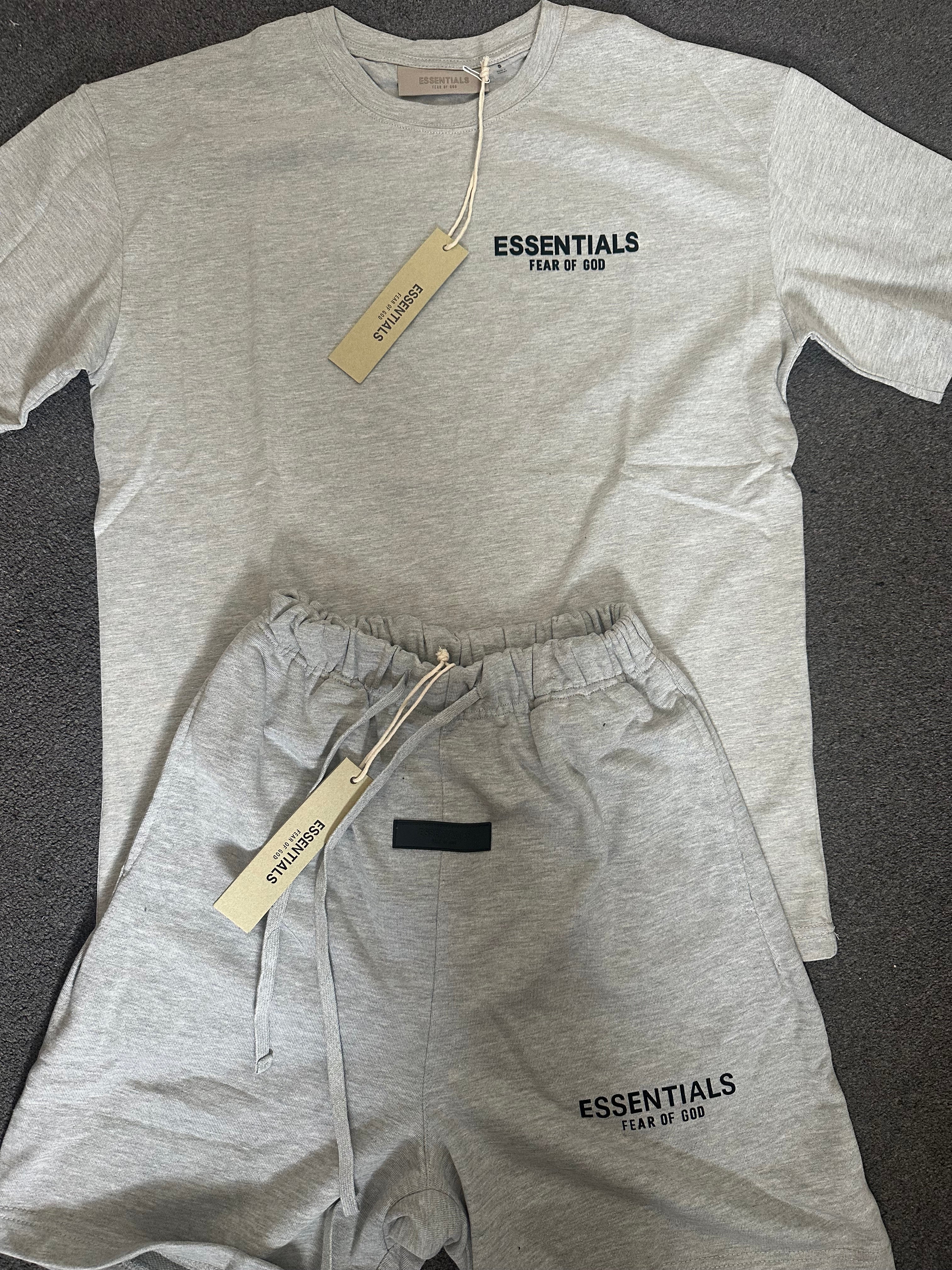Ezzentials short set