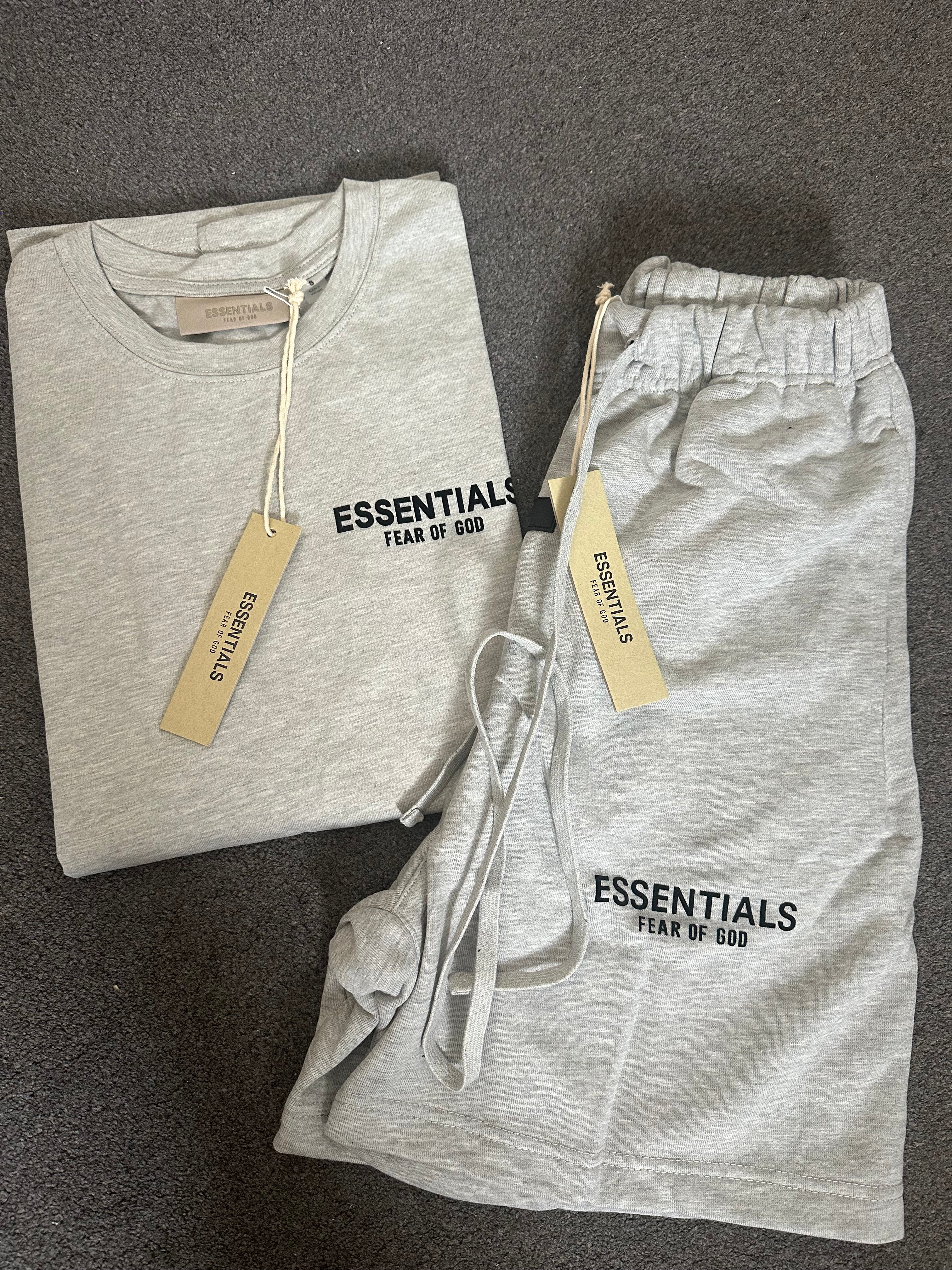 Ezzentials short set